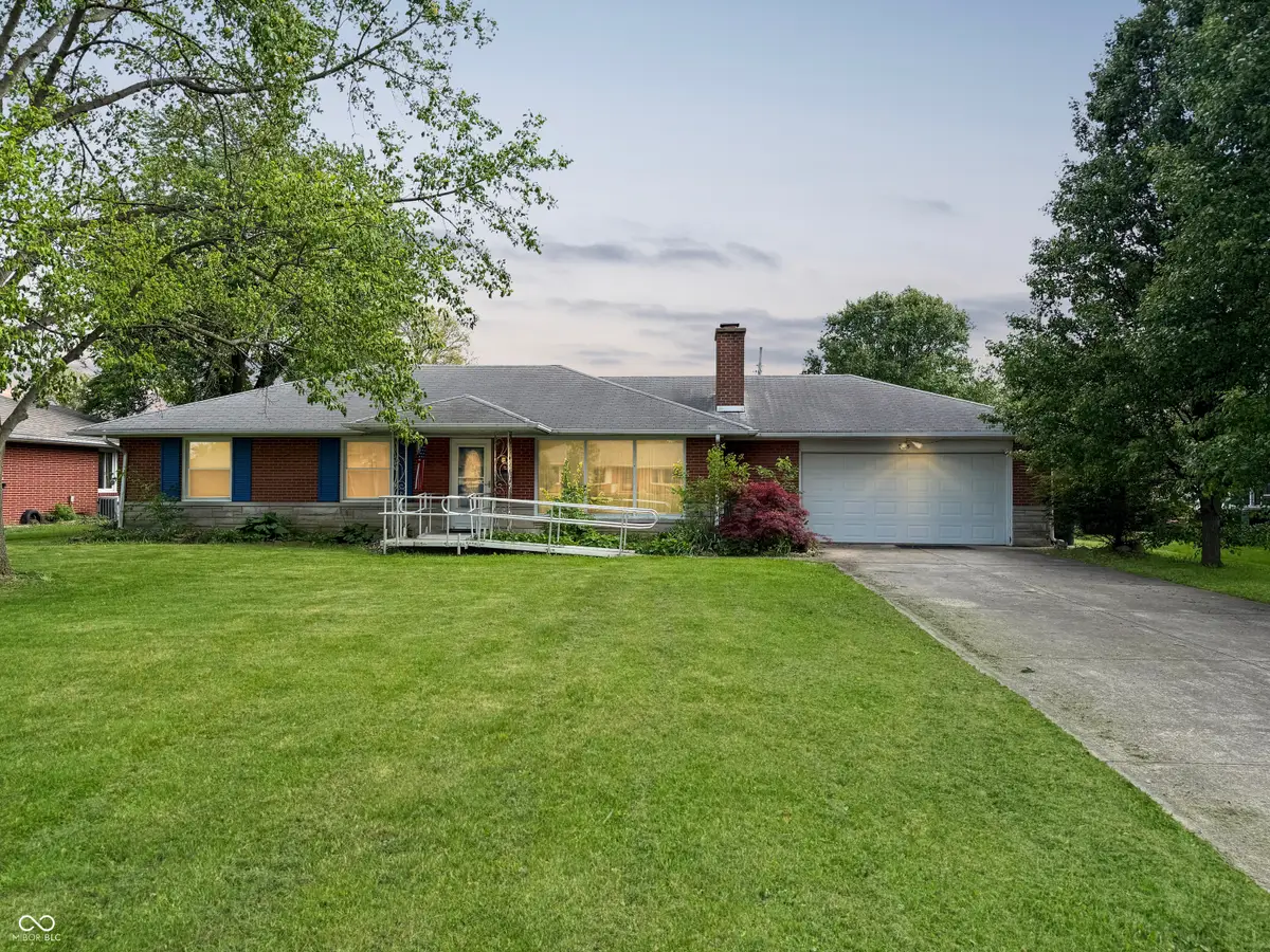 3715 Oakwood Drive, Anderson, IN 46011 - #1