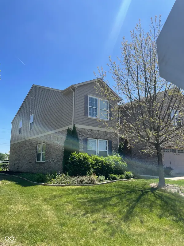 5403 Grassy Bank Drive, Indianapolis, IN 46237