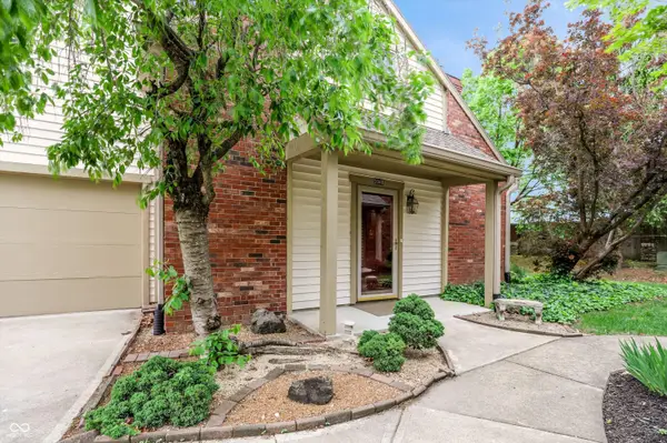 3040 Bayberry Court W, Carmel, IN 46033