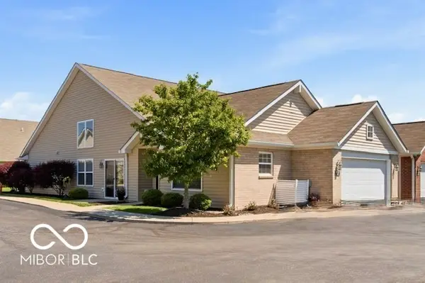 9733 Windy Lane #100, Fishers, IN 46037