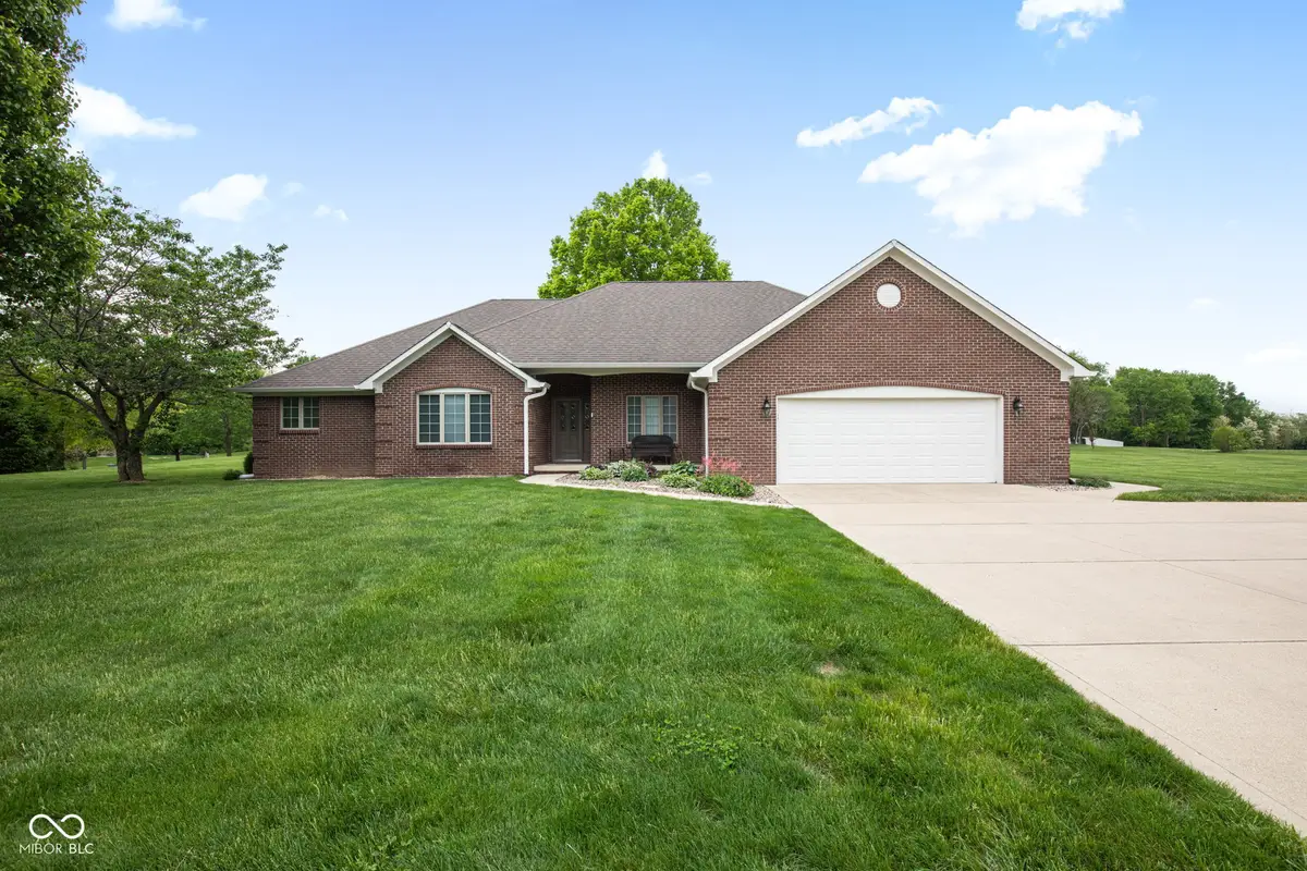 325 E Levi Lane, Mooresville, IN 46158 - #1