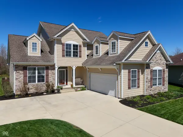 1735 Brookfield Drive, Columbus, IN 47201