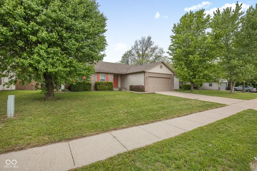 818 Center Street, Greenfield, IN 46140 - #2