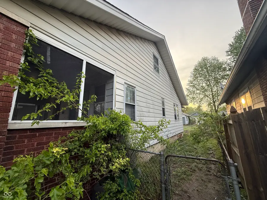 837 N Bancroft Street, Indianapolis, IN 46201 - #2