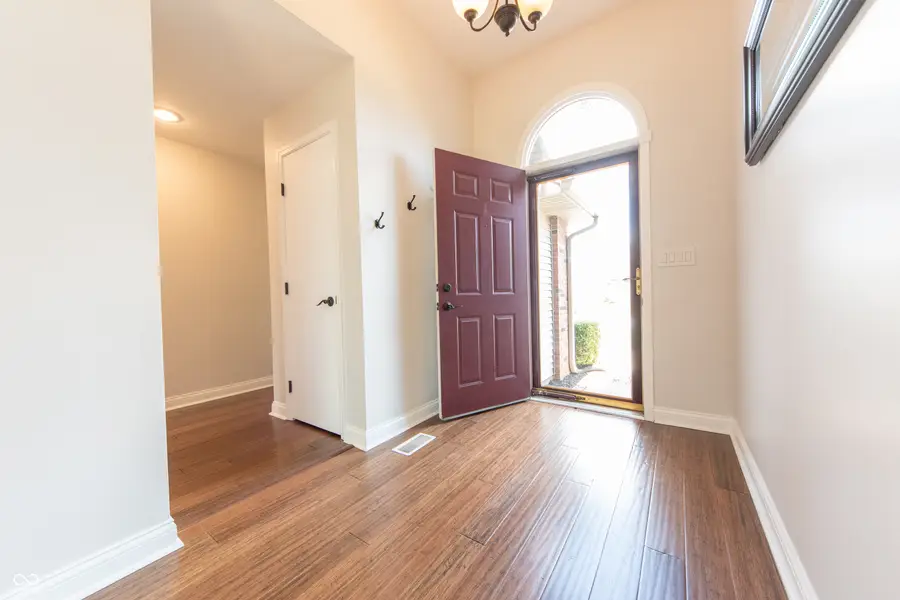 3409 Victoria Avenue, Columbus, IN 47203 - #3