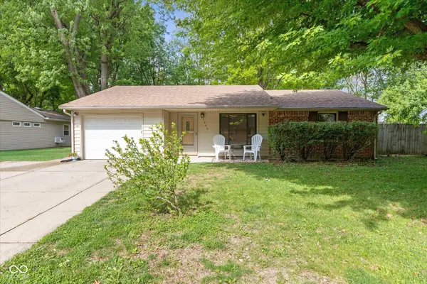 1262 Barefoot Trail, Greenwood, IN 46142