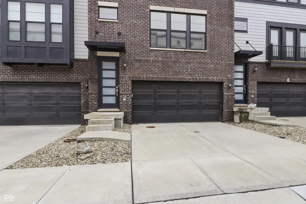 9739 Junction Station, Fishers, IN 46037 - #1