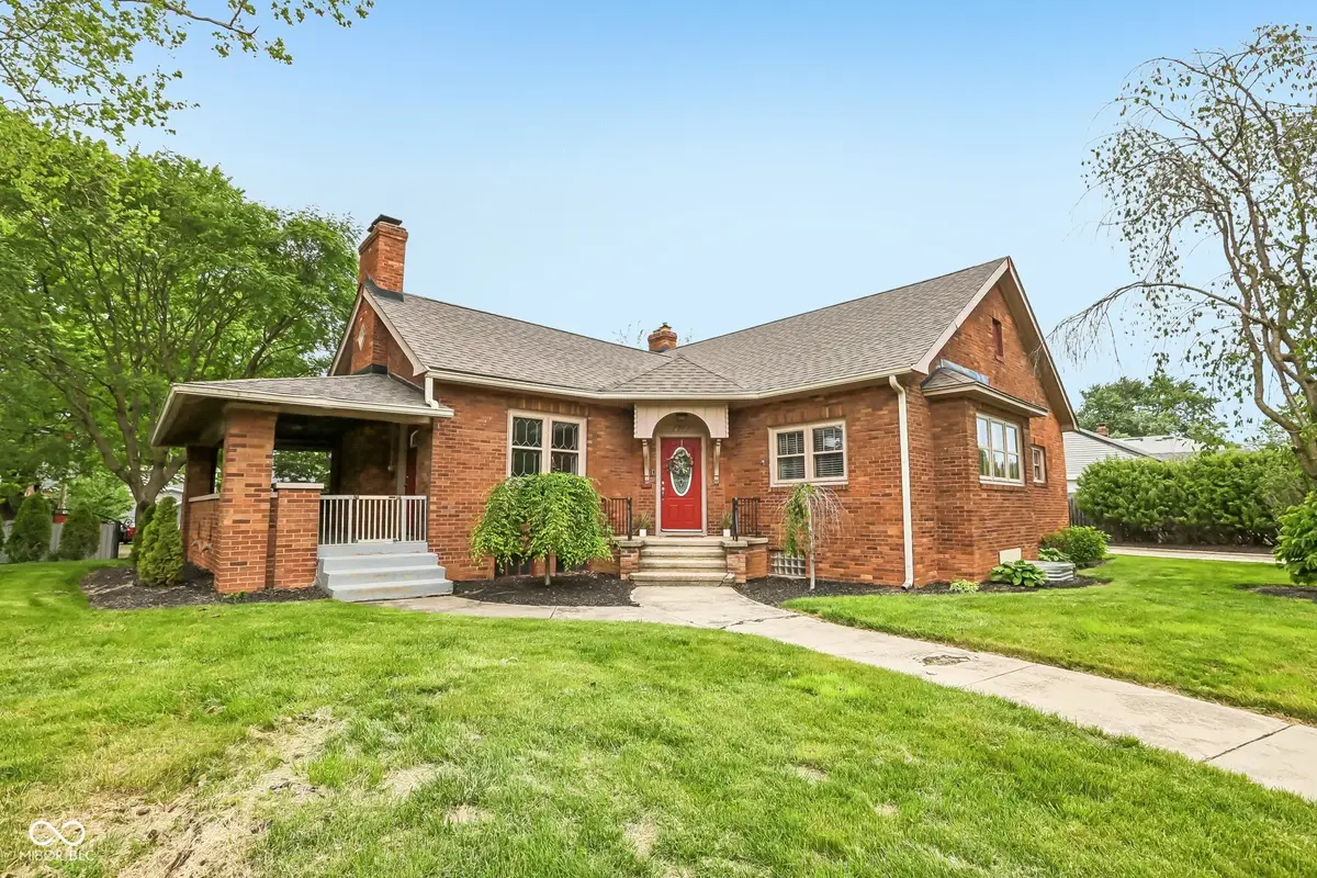 20 E Pleasant Run Parkway North Drive, Indianapolis, IN 46225 - #1