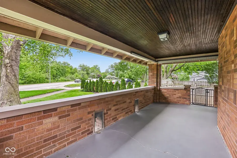 20 E Pleasant Run Parkway North Drive, Indianapolis, IN 46225 - #3