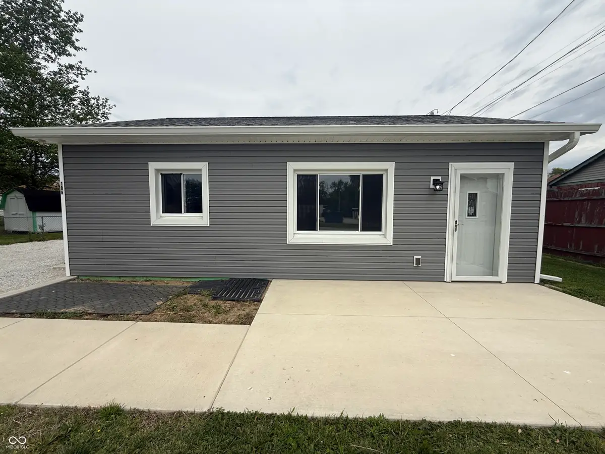 106 W Chestnut Street, Fairland, IN 46126 - #1