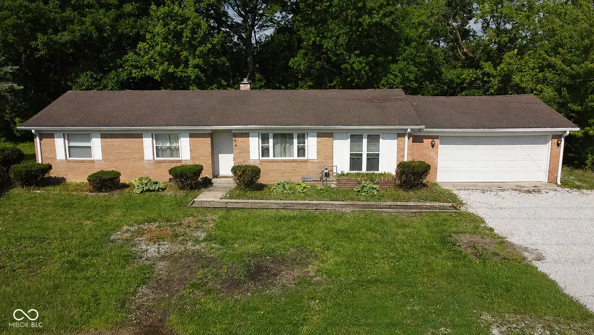 664 N County Road 800 E, Avon, IN 46123 - #1
