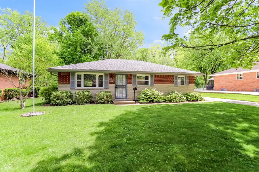 621 S 4th Avenue, Beech Grove, IN 46107 - #2