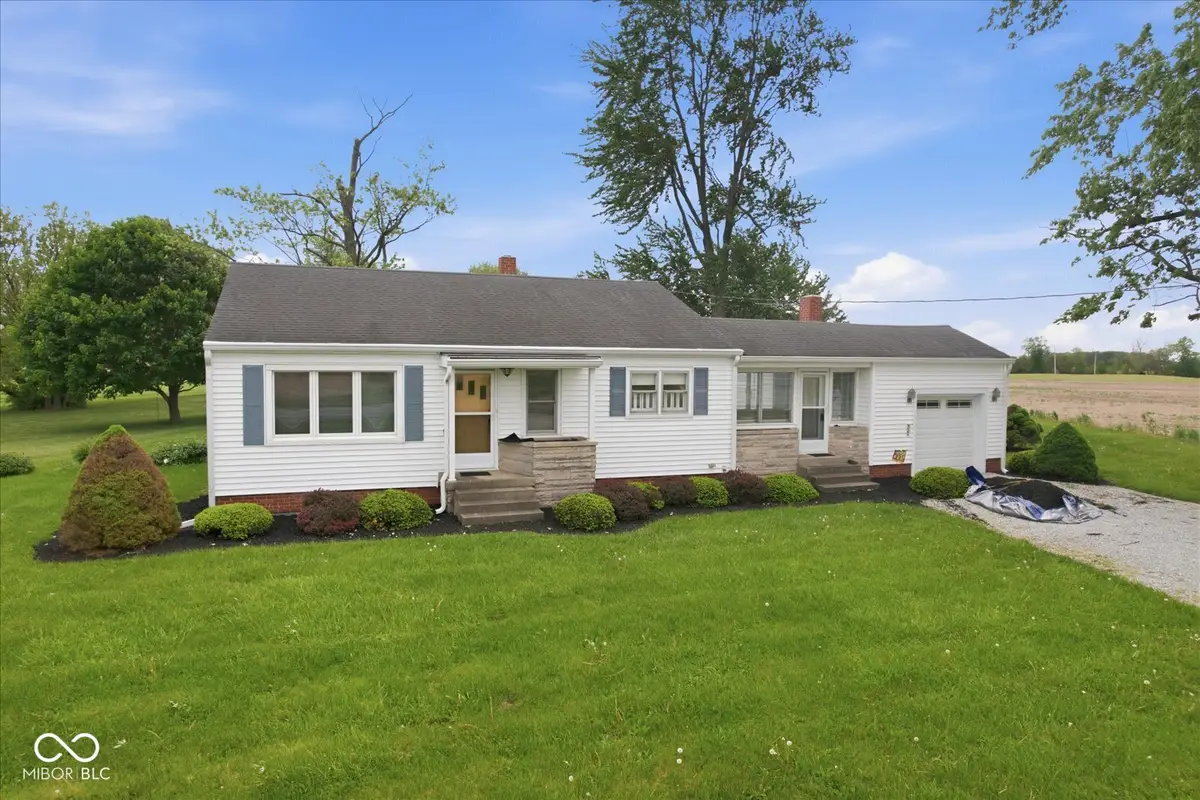 4239 E State Road 44, Shelbyville, IN 46176 - #1