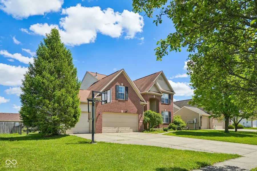 511 Georgetown Road, Greenwood, IN 46142 - #2
