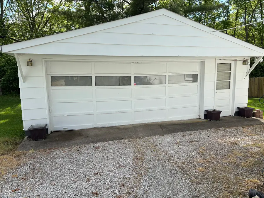 511 Eberhart Drive, Shelbyville, IN 46176 - #3