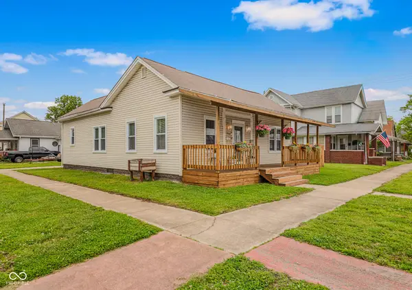 906 Sycamore Street, Columbus, IN 47201