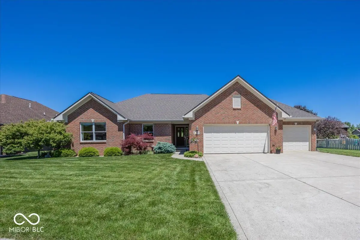 6720 Fieldstream Drive, Avon, IN 46123 - #1