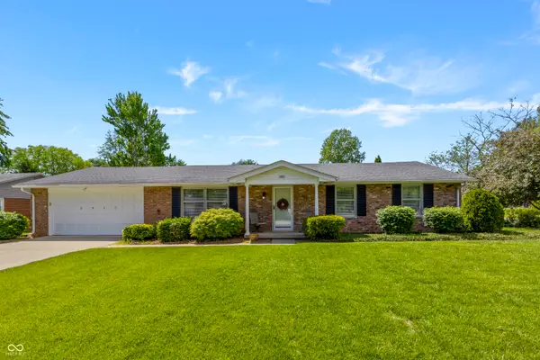 2820 Wedgewood Drive, Columbus, IN 47203
