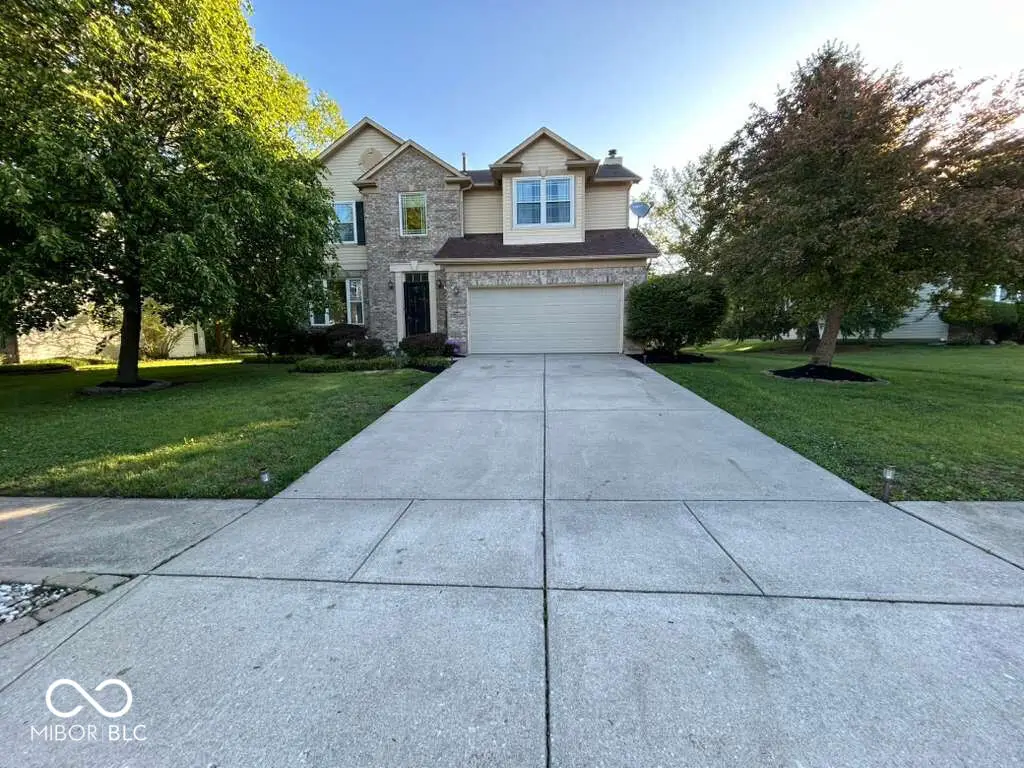 5400 Wakefield Drive S, Greenwood, IN 46142 - #1