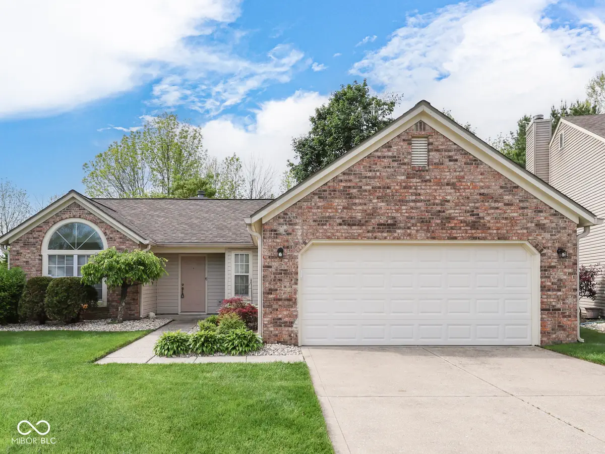 525 Buffalo Run Drive, Indianapolis, IN 46227 - #1