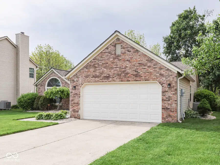 525 Buffalo Run Drive, Indianapolis, IN 46227 - #3