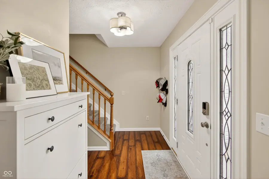 594 Homestead Lane, Greenwood, IN 46142 - #2