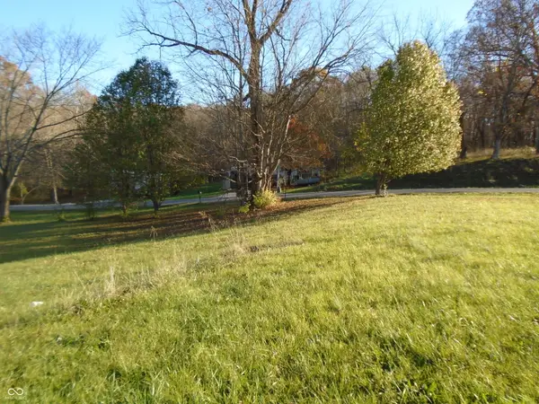3831 Country Manor E, North Vernon, IN 47265