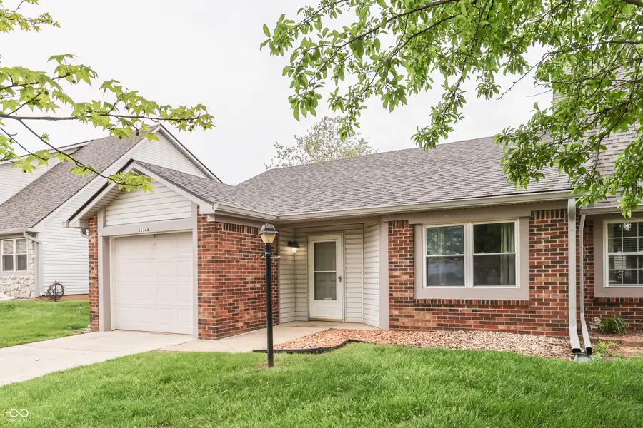 1136 Paradise Way N #UNIT A, Greenwood, IN 46143 - #2