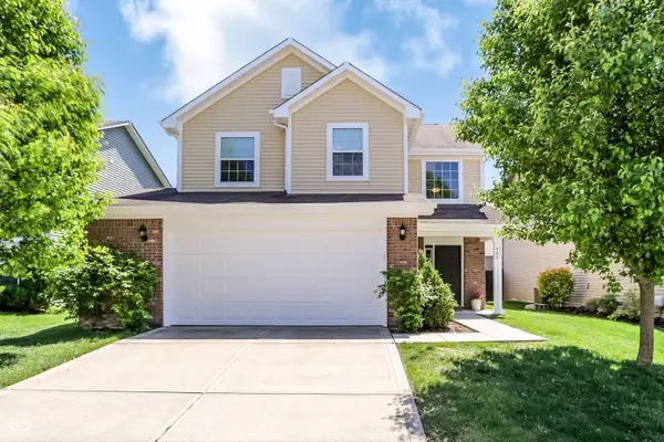 907 Burntwood Way, Westfield, IN 46074