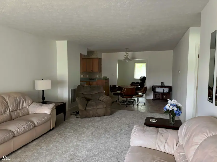 209 E 48th Street, Anderson, IN 46013 - #3