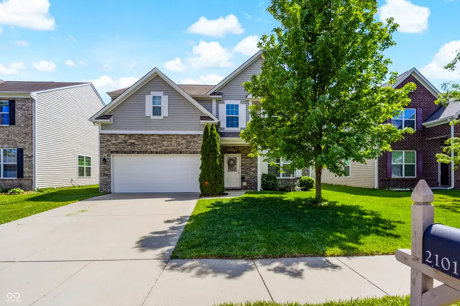 2101 Creek Bank Drive, Columbus, IN 47201 - #2