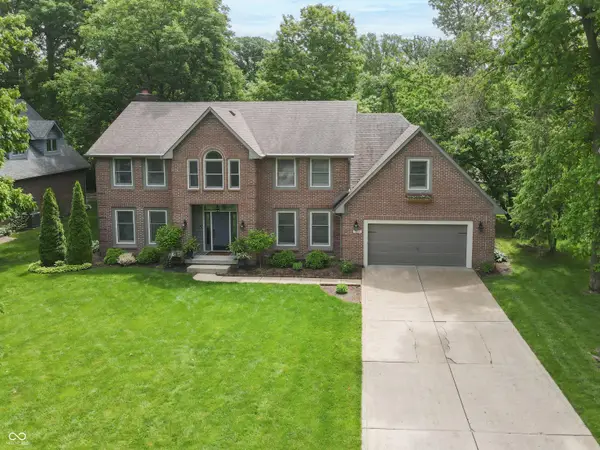 3805 S Village Drive, New Palestine, IN 46163