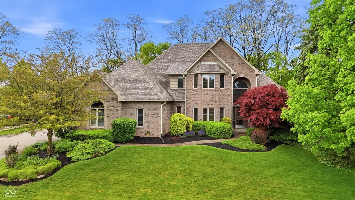 4302 W Woodbridge Lane, New Palestine, IN 46163 - #1