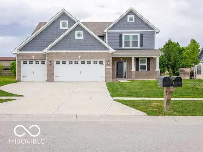 977 Richelle Way, Greenwood, IN 46143 - #2