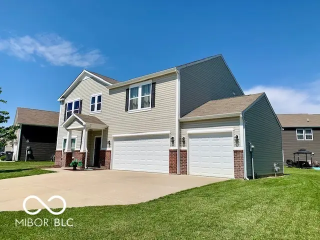2066 Amur Court, Columbus, IN 47201 - #2