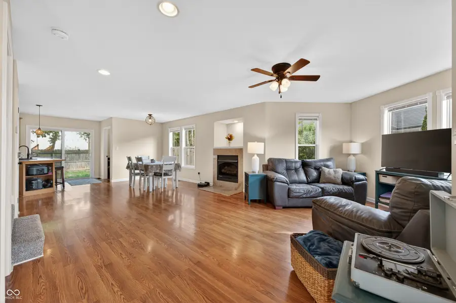 2322 Sumpter Court, Columbus, IN 47203 - #2