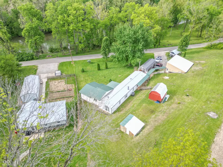914 W 900 S, Flat Rock, IN 47234 - #2