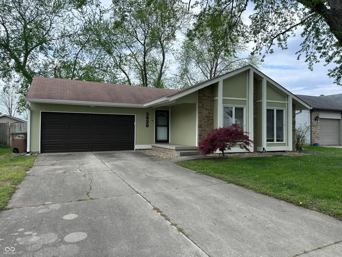 3920 Peppertree Lane, Columbus, IN 47203 - #1