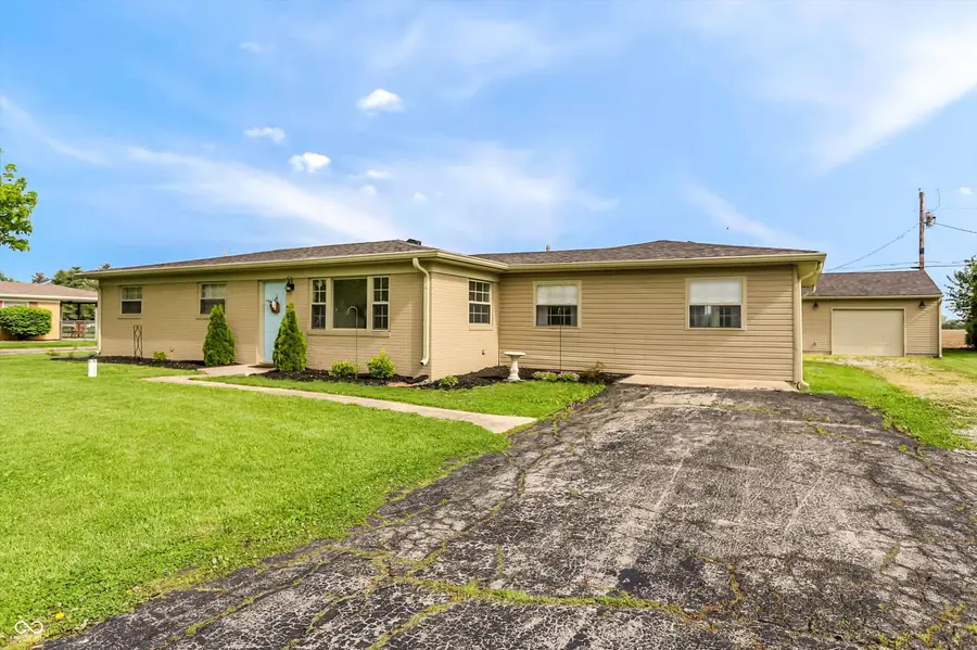 1494 W 250 S, Shelbyville, IN 46176 - #2