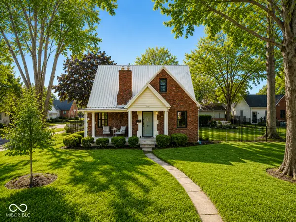 2339 Lafayette Avenue, Columbus, IN 47201