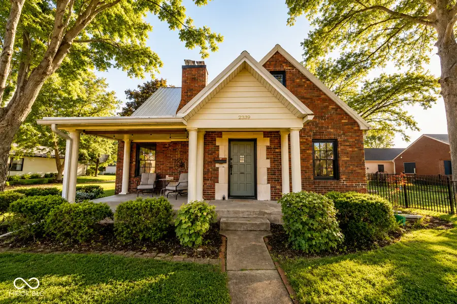 2339 Lafayette Avenue, Columbus, IN 47201 - #2