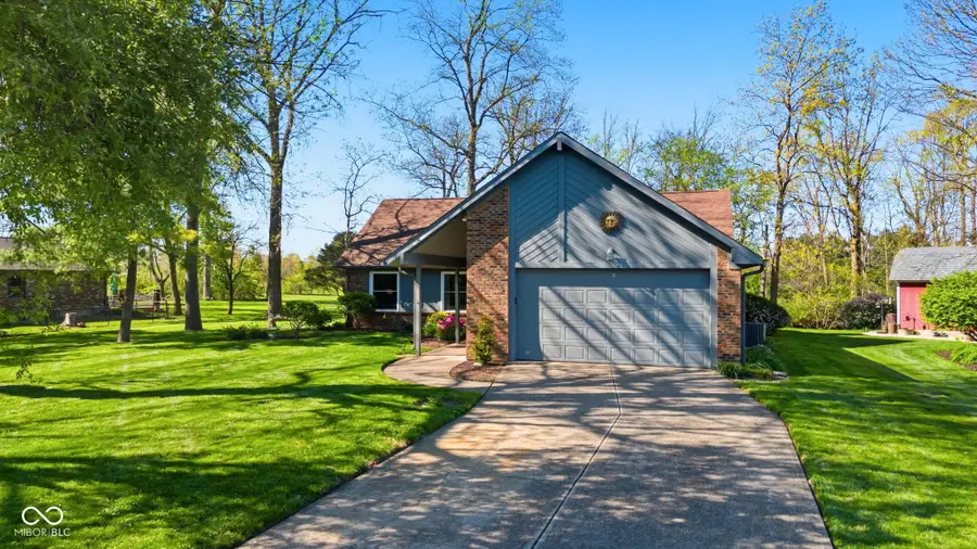 6642 W Sweet Creek Drive, New Palestine, IN 46163 - #2