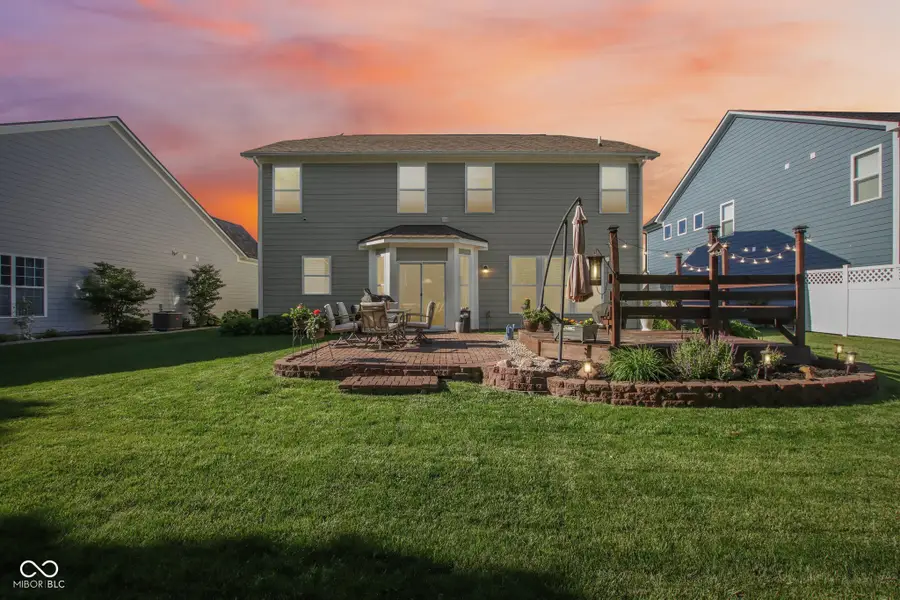 1334 Old Heritage Place, Greenwood, IN 46143 - #2