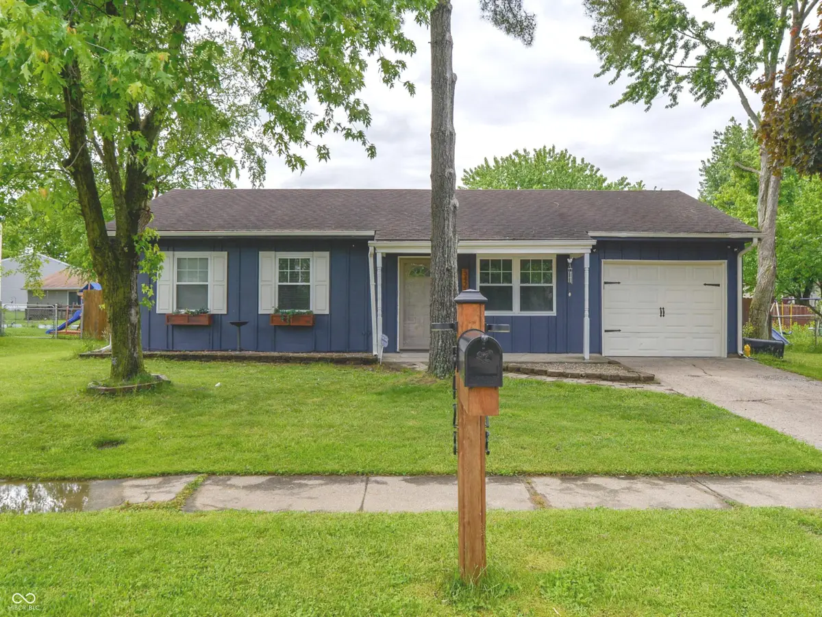 5423 Lobo Drive, Indianapolis, IN 46237 - #1