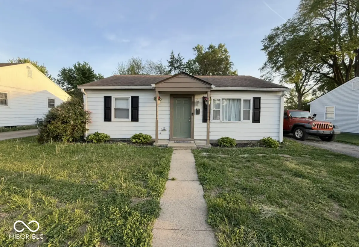 3029 14th Street, Columbus, IN 47201 - #1