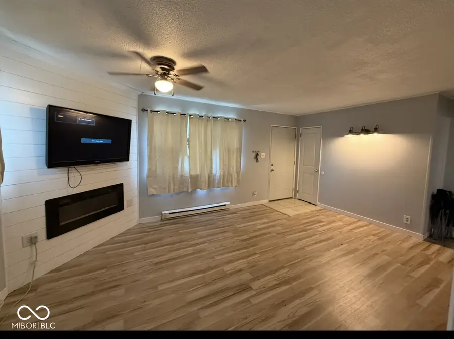 3029 14th Street, Columbus, IN 47201 - #2