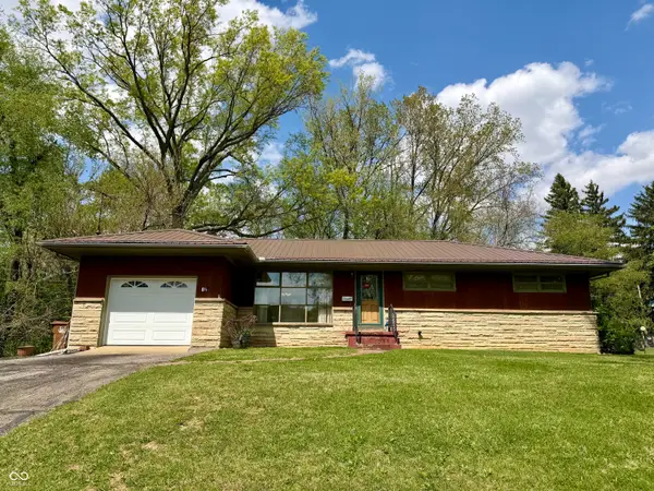 857 Knob Hill Drive, Veedersburg, IN 47987