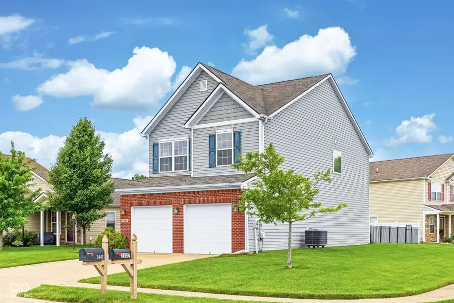 2462 Middle View Drive, Columbus, IN 47201 - #3