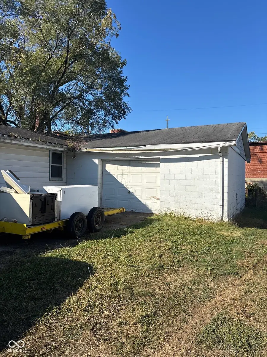 2227 George Street, Anderson, IN 46016 - #2