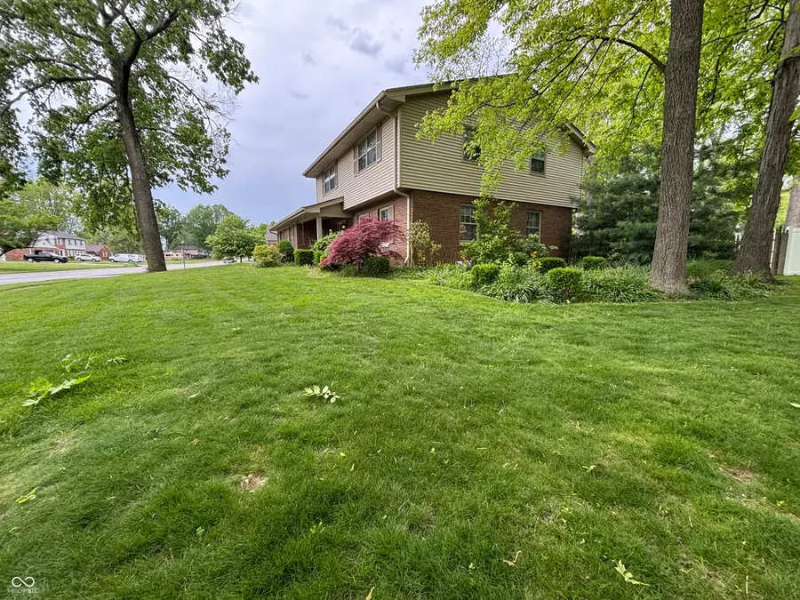1525 South Drive, Columbus, IN 47201 - #3